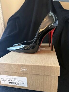 Christian Louboutin Miss Z Black Patent Leather Pointed Toe Pumps SIZE 40